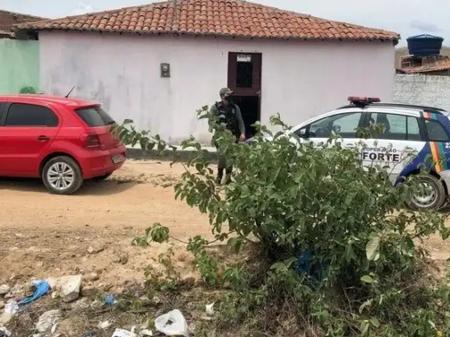 Jovem é sequestrada em PE e torturada em live para família pagar resgate