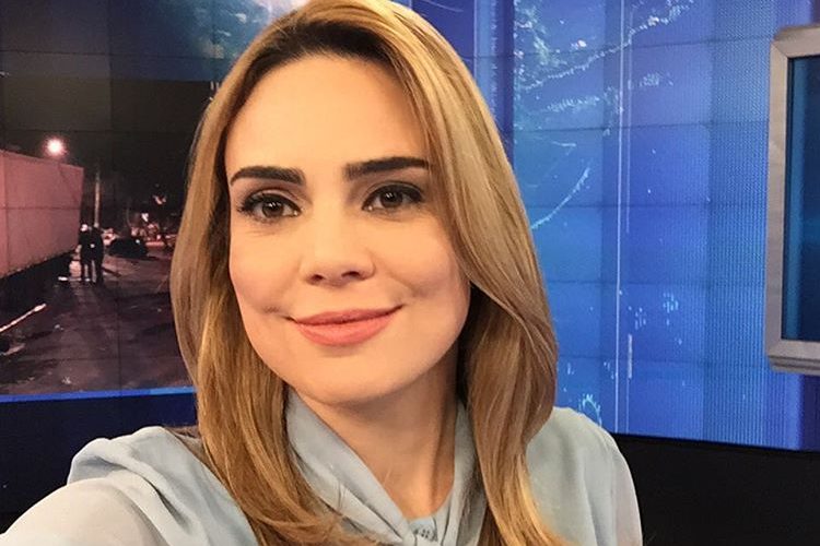 Rachel Sheherazade surpreende internautas ao aderir campanha contra Jair Bolsonaro