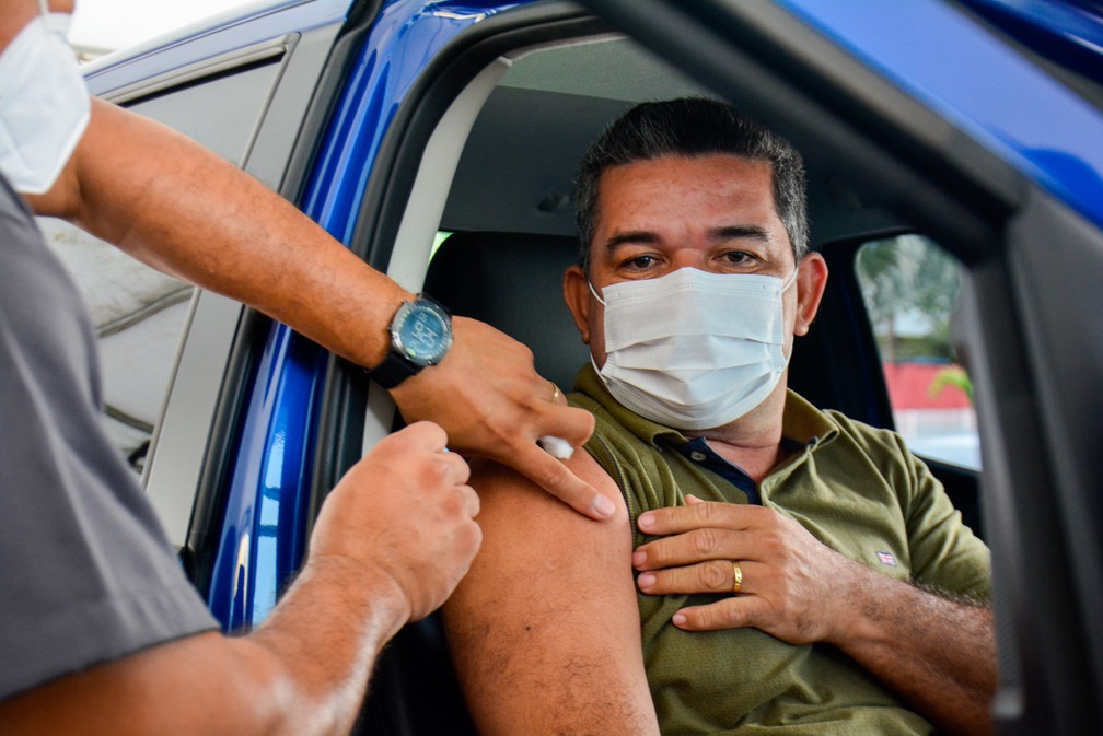 Manaus inicia vacinação contra Covid-19 em pessoas de 35 a 39 anos com doenças preexistentes