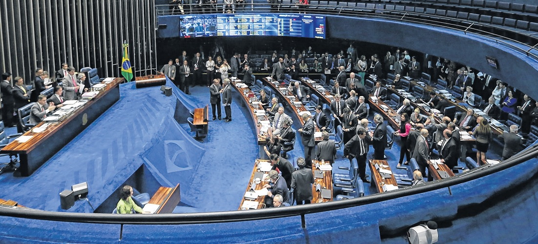 Vanderlan e Kajuru crescem mais que o dobro dos adversários, de maio a setembro