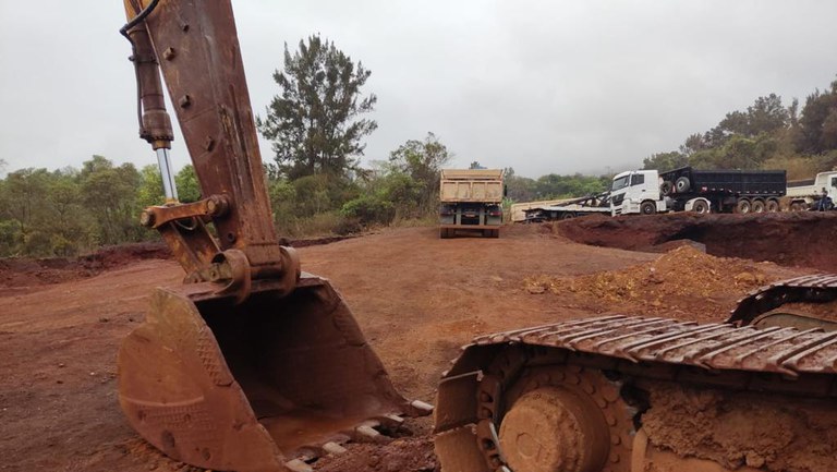 Nove pessoas são presas suspeitas de extração mineral clandestina