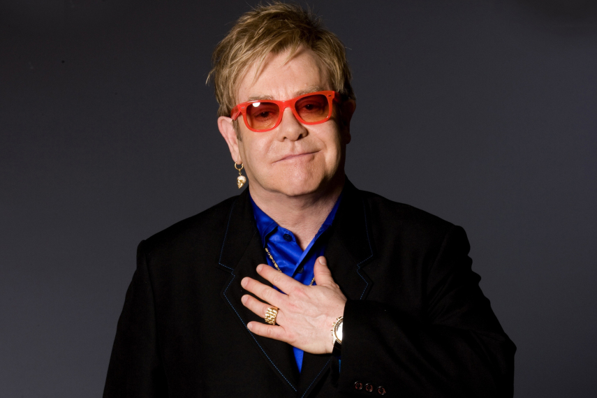 Elton John cantará no casamento de Harry e Meghan, afirma site