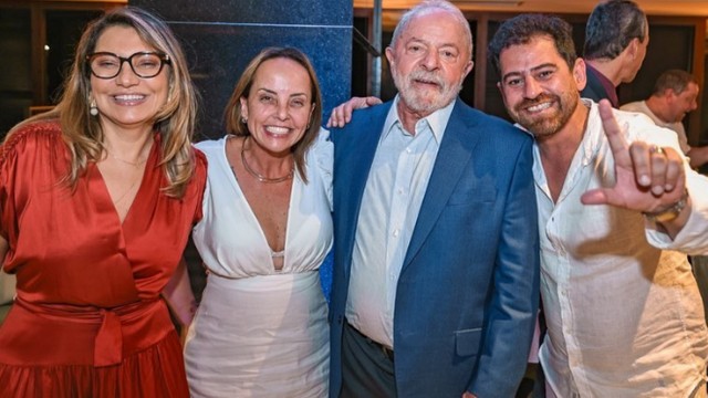 Lula passa réveillon com Janja e filhos em hotel de Brasília