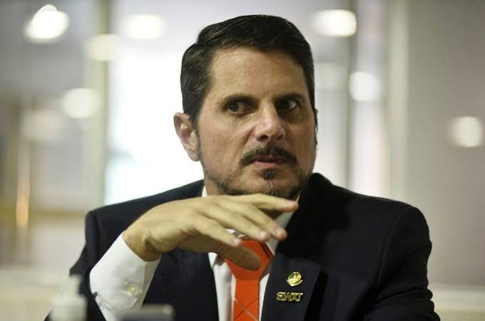 Bolsonaro ‘não mostrou contrariedade’ ao golpe, diz Marcos do Val à PF