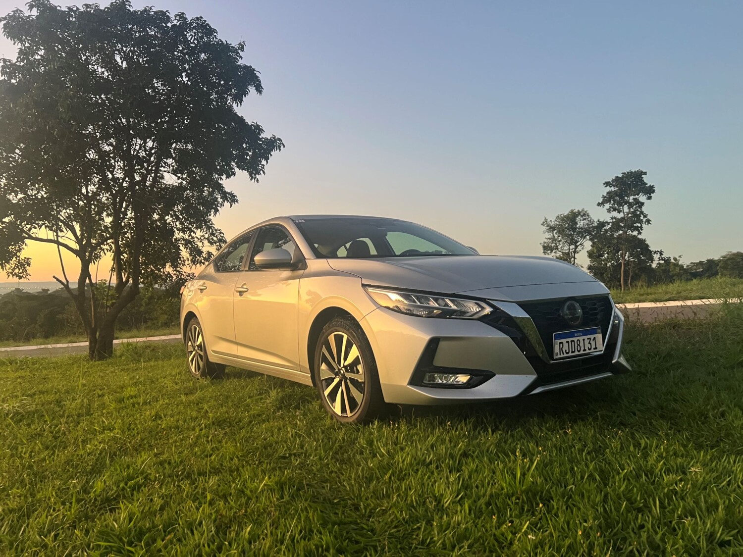 Nissan Sentra 2023: Moderno, sedã deixa para trás o estilo conservador