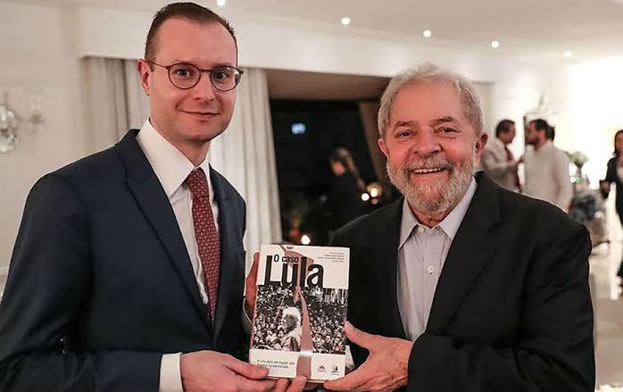 Ponto para Lula: Cristiano Zanin é o novo Ministro do Supremo Tribunal Federal