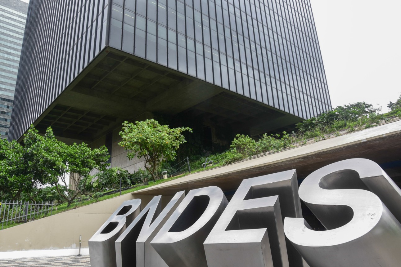 BNDES capta US$ 750 milhões com BID para apoiar micro, pequenas e médias empresas