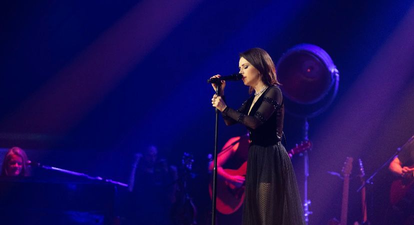 Sandy encantou fãs em show em Goiânia no último fim de semana