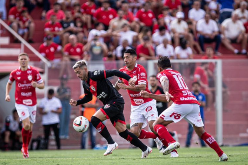 Vila Nova e Atlético-GO se preparam para clássico na Série B