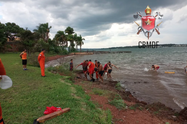 Homem morre afogado em lago