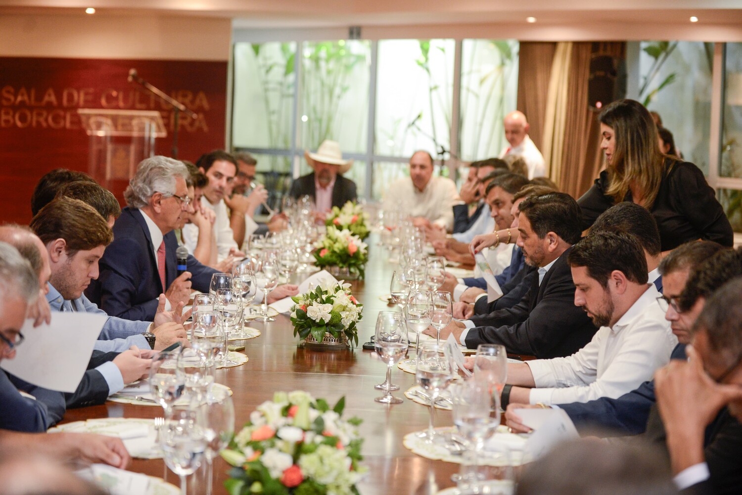 Governo e deputados preparam 2ª etapa do Goiás em Movimento