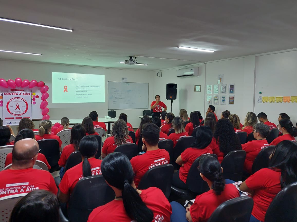 Hugo promove atividades pelo Dezembro Vermelho