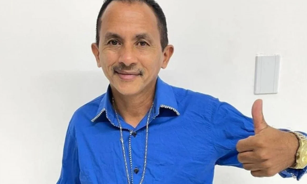 Cantor Manoel Gomes, do hit “Azul Caneta”, é contratado pelo SBT