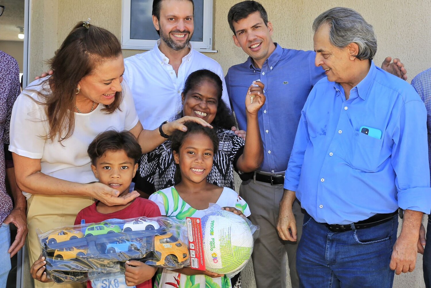 Moradores de Aruanã recebem casas a custo zero