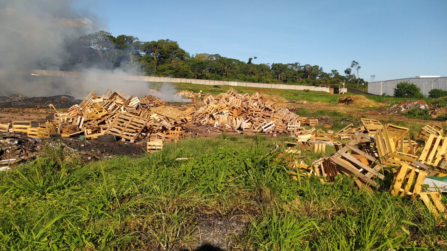 Ceasa é atingido por incêndio