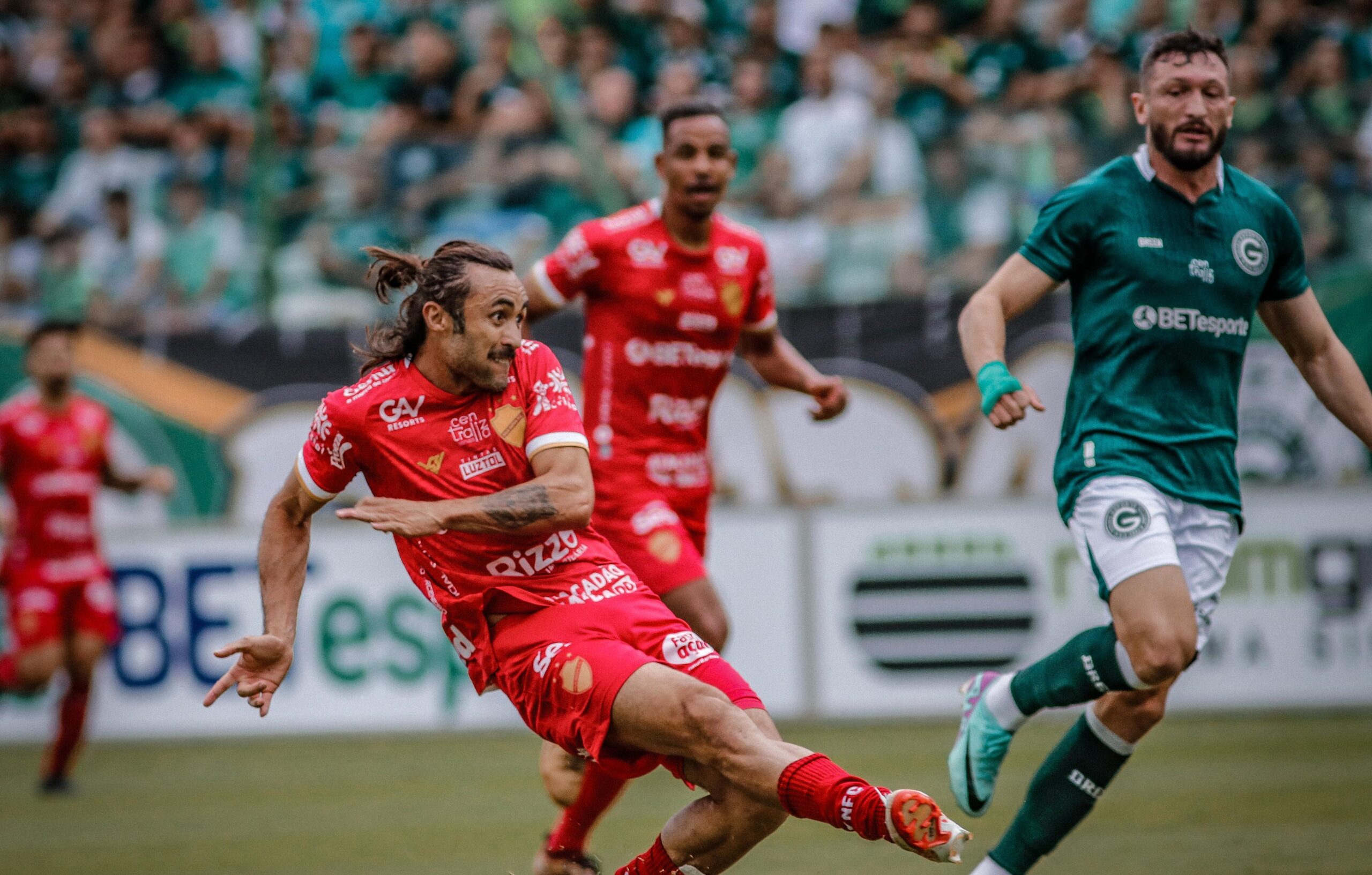 Vila e Goiás se enfrentam nesta quarta-feira pela Copa Verde