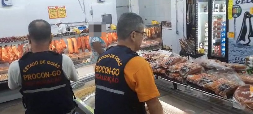 Procon Goiás apreende mais de 200 quilos de carne imprópria para consumo