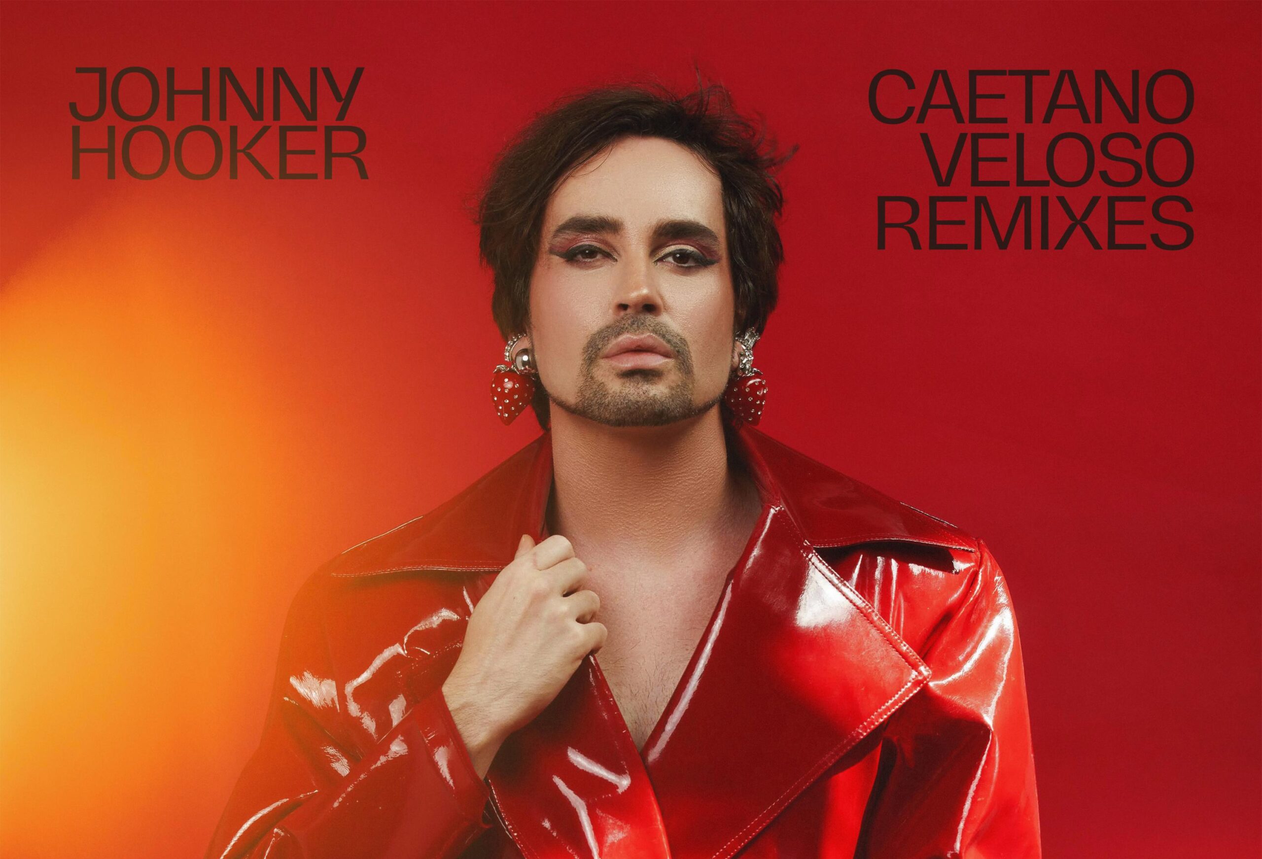 Johnny Hooker se prepara para turnê especial de 20 anos de carreira e lança de EP de remixes