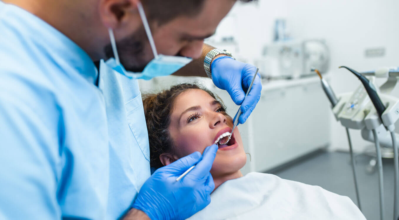 Quando o dentista se tornou  trabalhador regulamentado?