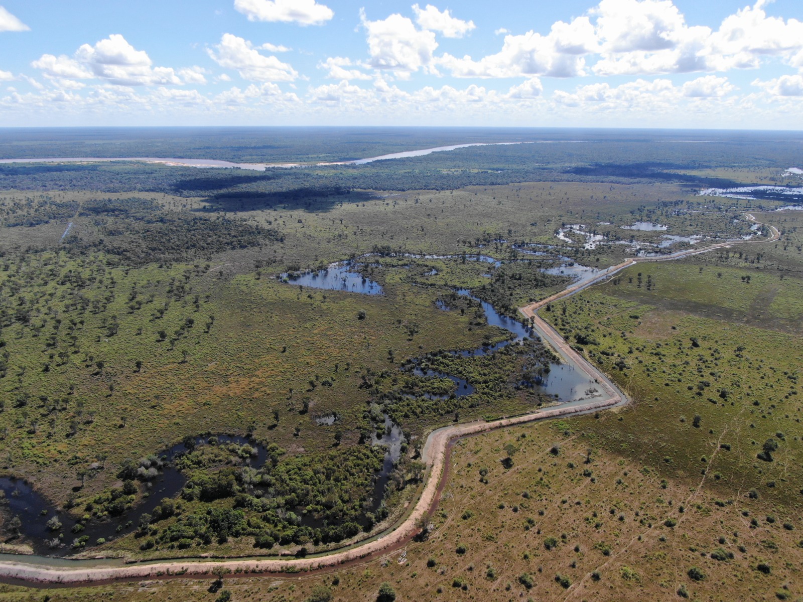 Desmatamento, fogo e drenos ameaçam bacia do Rio Araguaia em Goiás