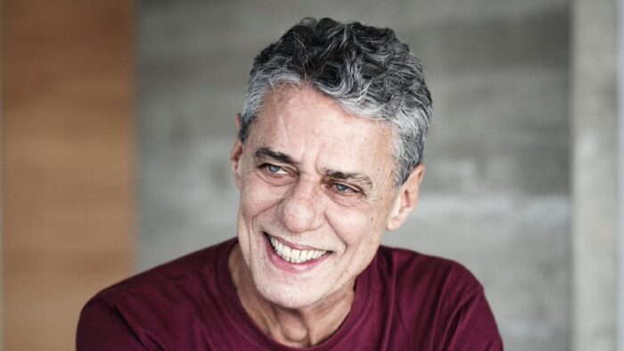 Veja quais são as músicas mais tocadas de Chico Buarque