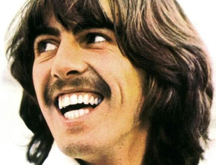 Biografia reconstrói contradições do guitarrista George Harrison