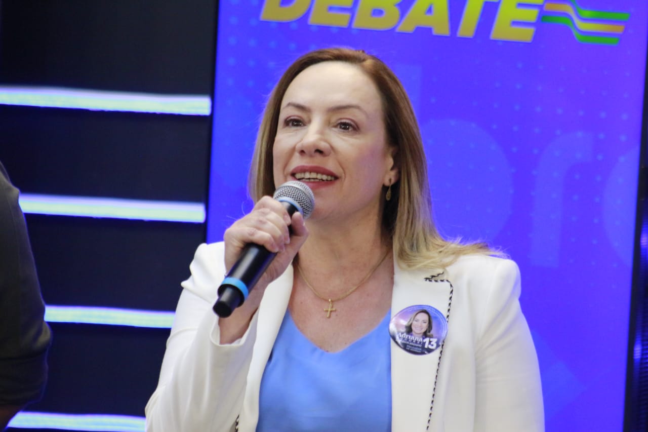 Quero ter a honra de ser prefeita de Goiânia e representar as mulheres trabalhadoras e guerreiras de nossa cidade”, disse Adriana Accorsi, em debate