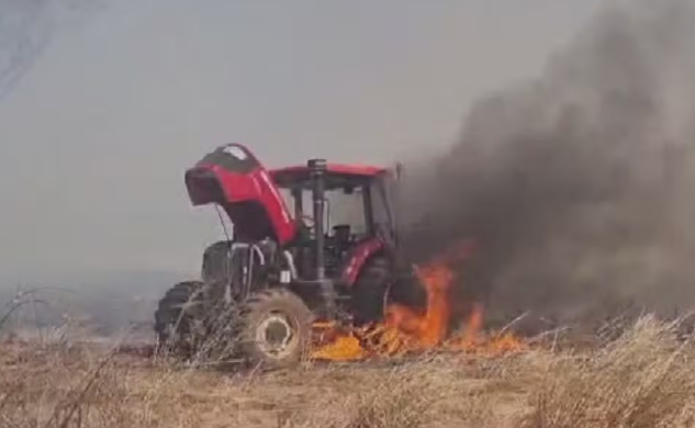 Incêndio destrói máquina agrícola e assusta animais e fazendeiros