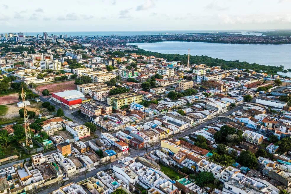 Devido ao afundamento do solo causado pela mineração da Braskem mais de oito mil imóveis foram demolidos em Maceió