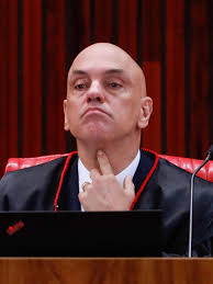 Alexandre de Moraes enviará inquérito do golpe  à PGR na terça-feira, 26