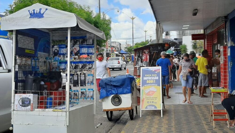 Brasil tinha 39,145 milhões de informais no trimestre até setembro, diz IBGE