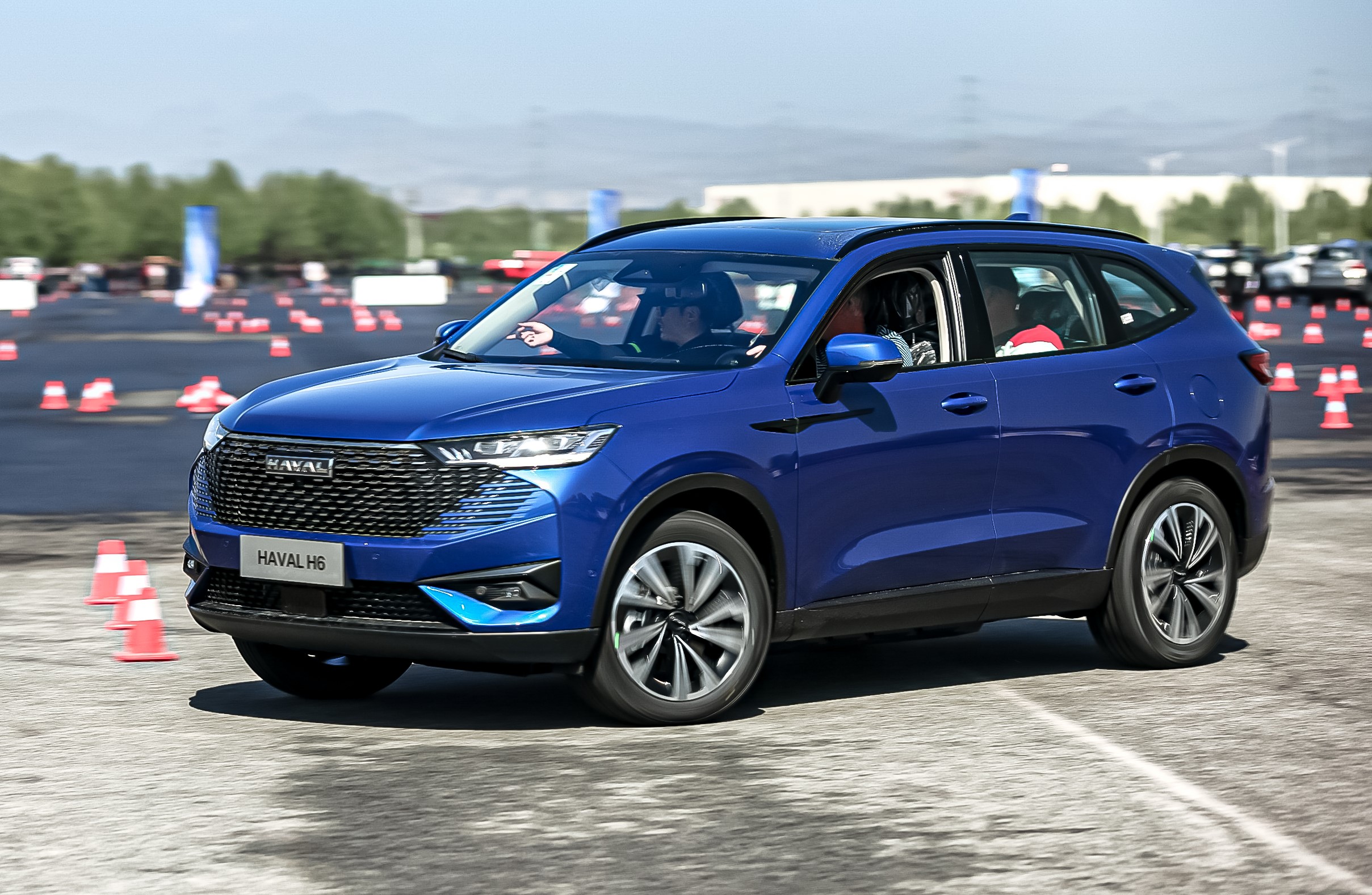 GWM anuncia a chegada da nova versão PHEV19 do Haval H6 em junho