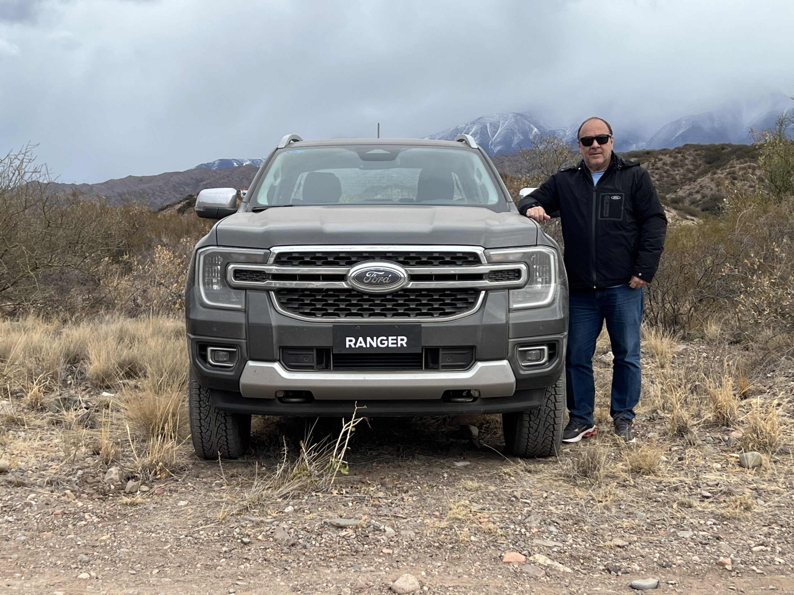 Ford Ranger vende mais do que o dobro da S10 e chega mais perto da Hilux em Goiás