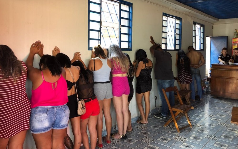 Operação resgata vítimas de exploração sexual, entre elas um adolescente e uma grávida