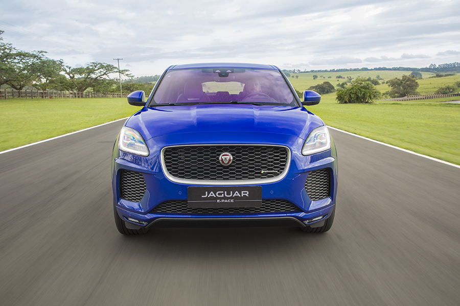 Jaguar E-Pace passa a ser equipado com motor Ingenium 2.0 flex de 249 cv