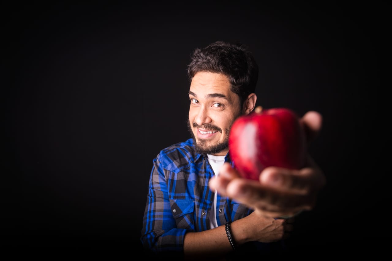 Diogo Almeida apresenta “Vida de Professor” no Teatro São Francisco