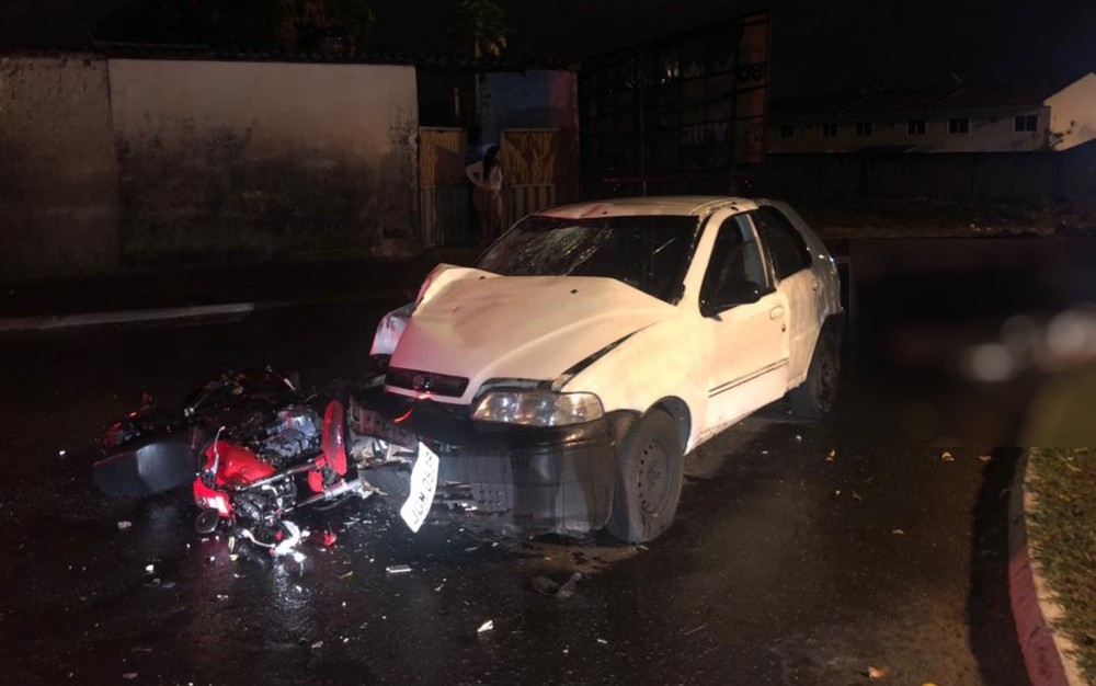 Motociclista morre após ter moto atingida por carro em cruzamento do Jardim Europa, em Goiânia