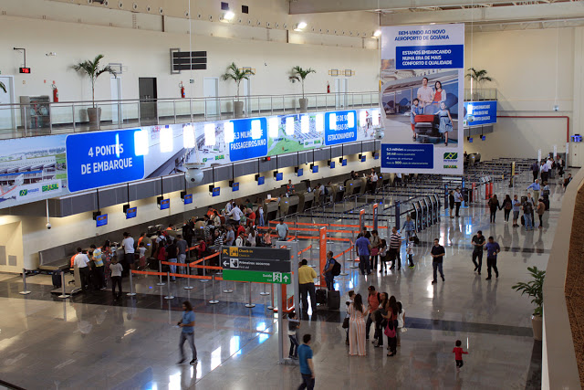 Procon Goiás fiscaliza Aeroporto Santa Genoveva em Goiânia