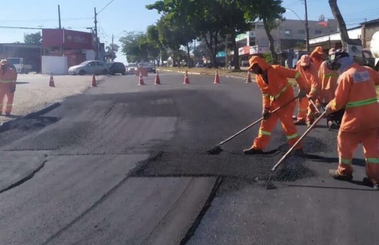 Manutenção asfáltica chega a 14 bairros