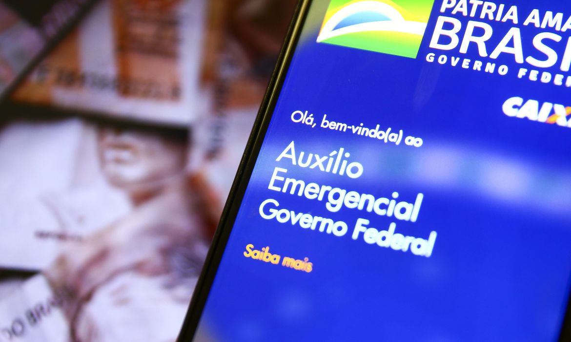 PF faz buscas em 4 Estados na maior ação contra fraudes no auxílio emergencial