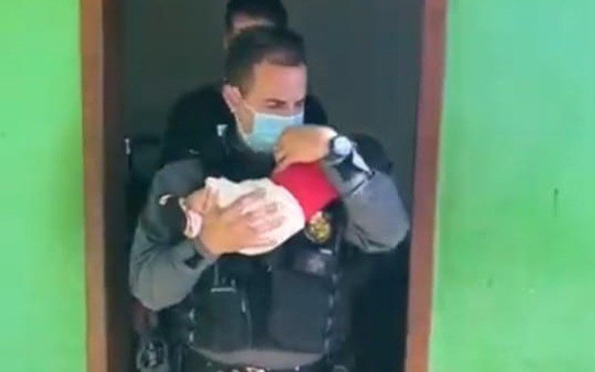 Bebê de 2 meses é deixando como ‘garantia’ em boca de fumo no MT