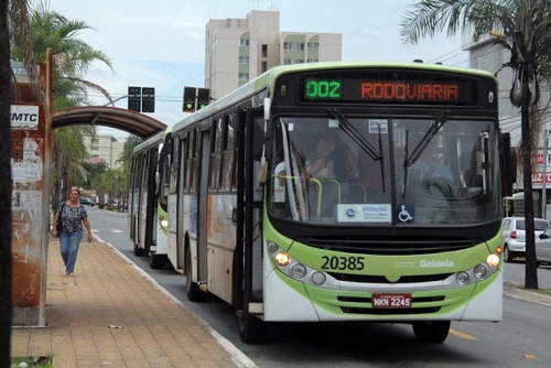 Vereador defende implantação de ônibus 24 horas em Goiânia