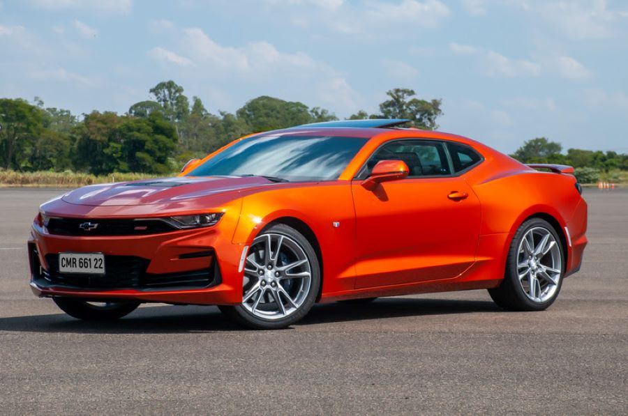 Chevrolet Camaro ganha conectividade OnStar e Wi-Fi