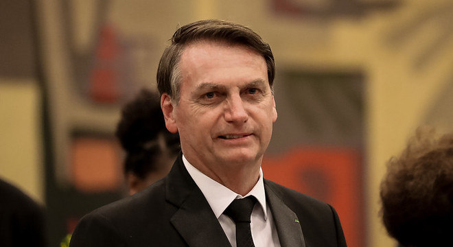 Bolsonaro veta projeto que destinava R$ 4 bi a empresas de transporte público