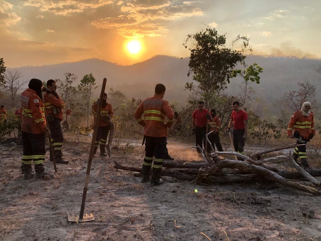 Chapada dos Veadeiros é atingida por fogos, bombeiros são chamados