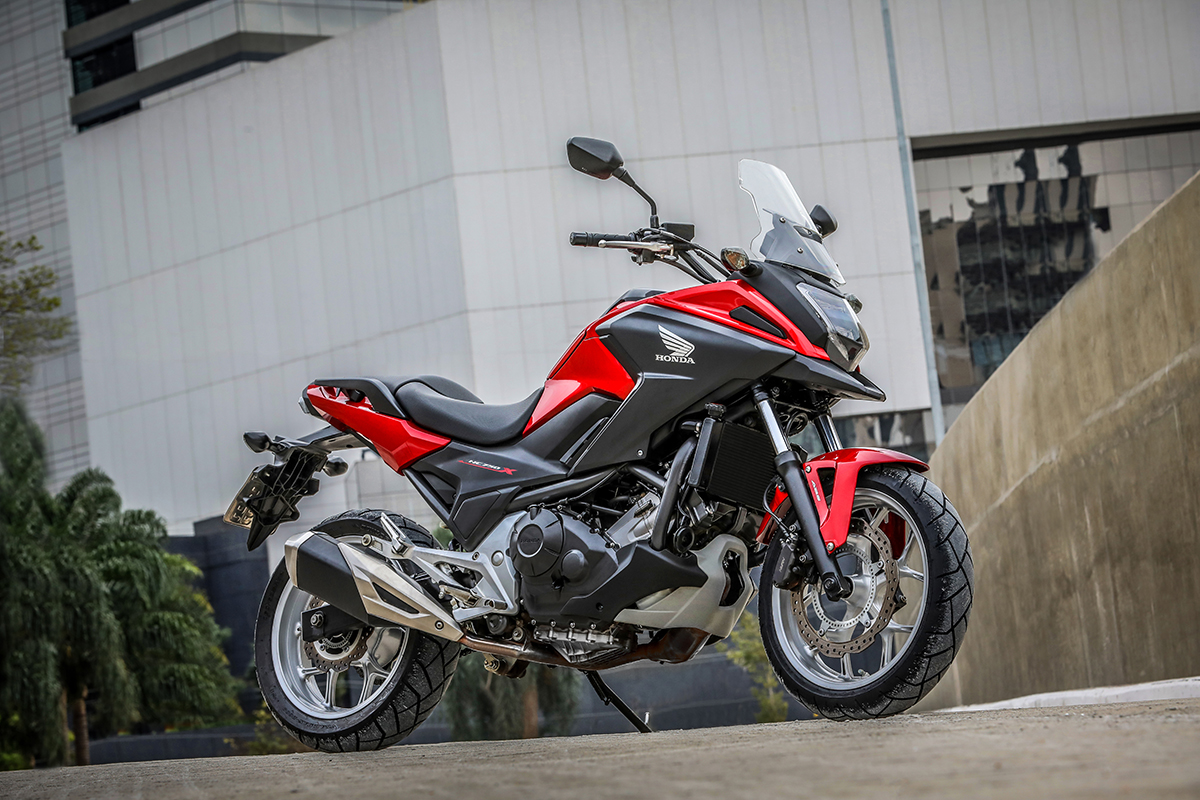 Honda NC 750X ganha três novas cores na linha 2020