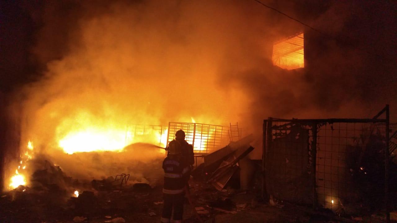 Madrugada de incêndio, em Goiânia