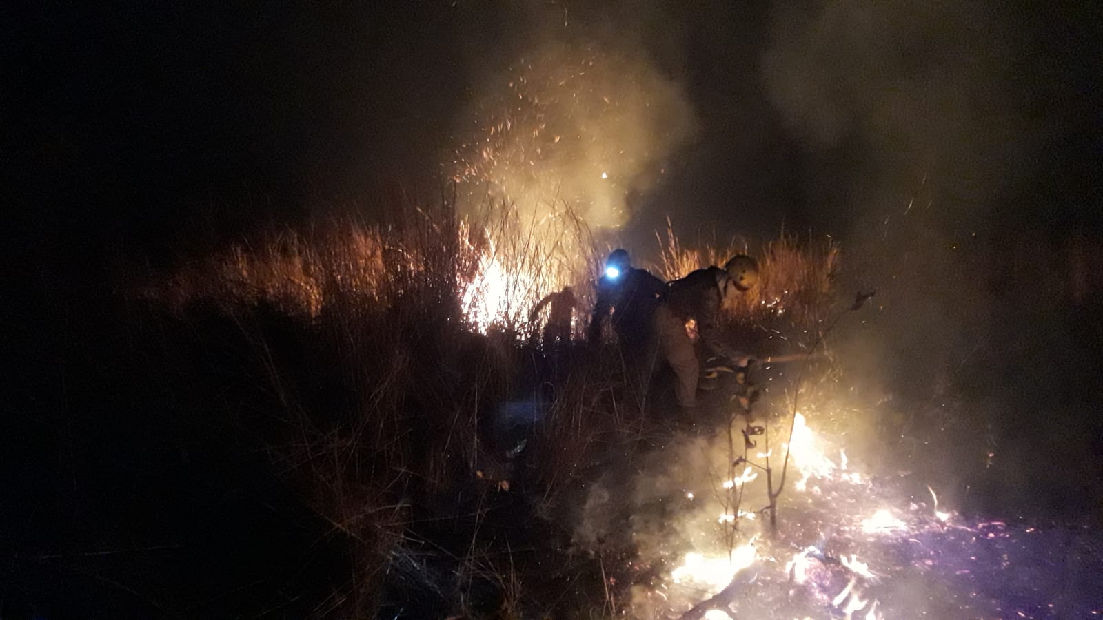 Corpo de Bombeiros diz que incêndio na Chapada dos Veadeiros diminuiu, neste sábado