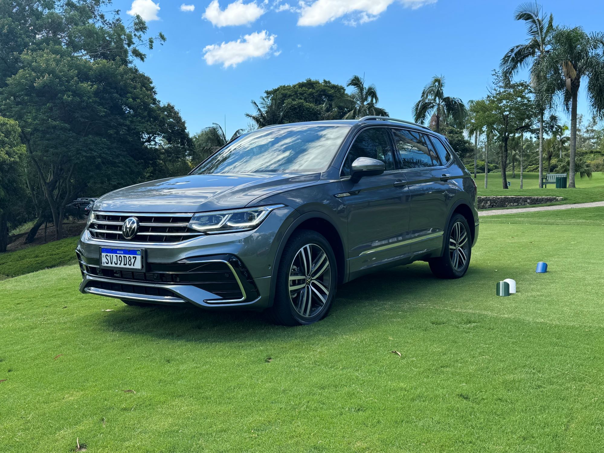 Teste: Impressões ao dirigir o novo Volkswagen Tiguan Allspace R-Line 2024