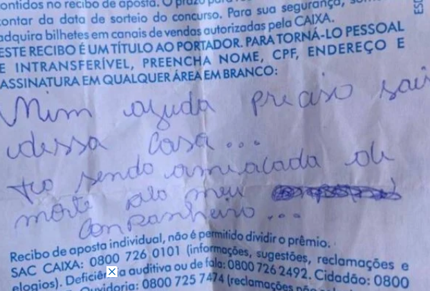 Mulher e salva após escrever um bilhete de socorro para o vizinho